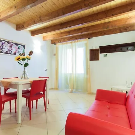 Giusi Holiday home